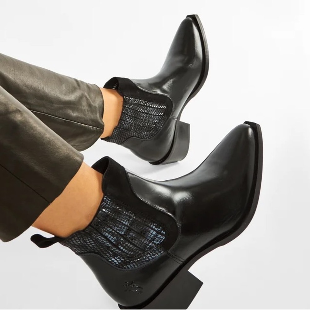 🆕 FLY LONDON Leather Boots